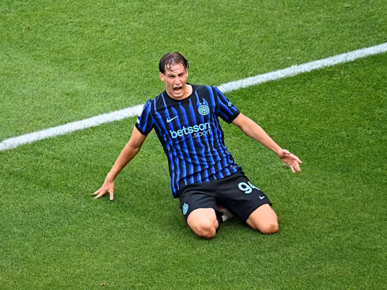 West Ham United considering Francesco Pio Esposito swoop