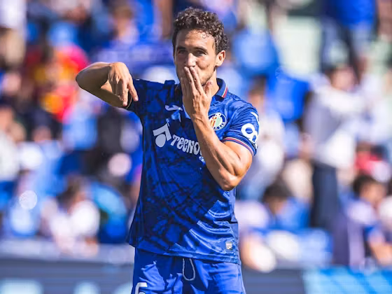 "Aston Villa Luis Millanı transfer etmək üçün mübarizədədir"