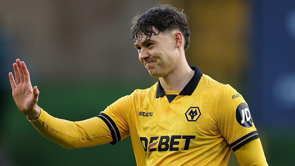 Jorgen Strand Larsen offered to Leeds United